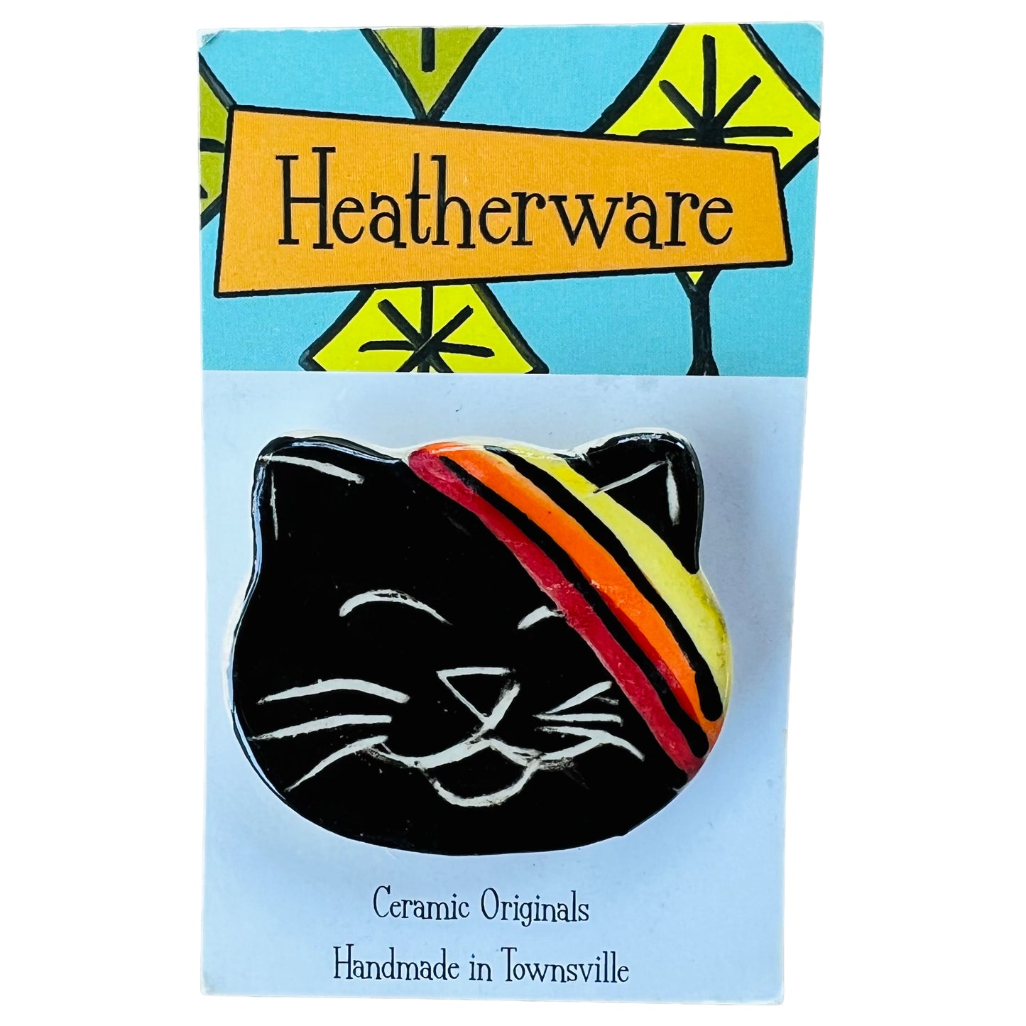 Cat face brooch