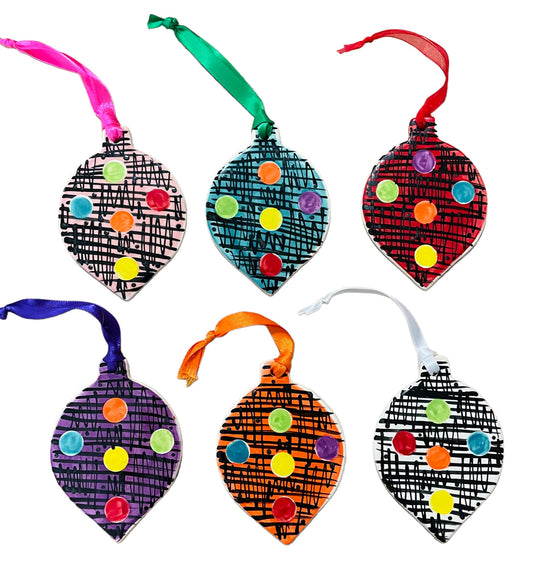 Retro dots Christmas tree decoration